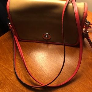 Coach purse, very good condition.